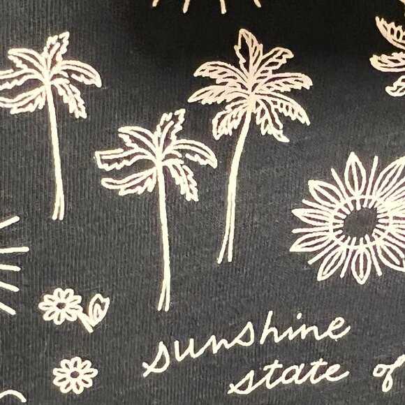 Sonoma Black & Cream Floral V-Neck Tee – Size M - Picture 12 of 12